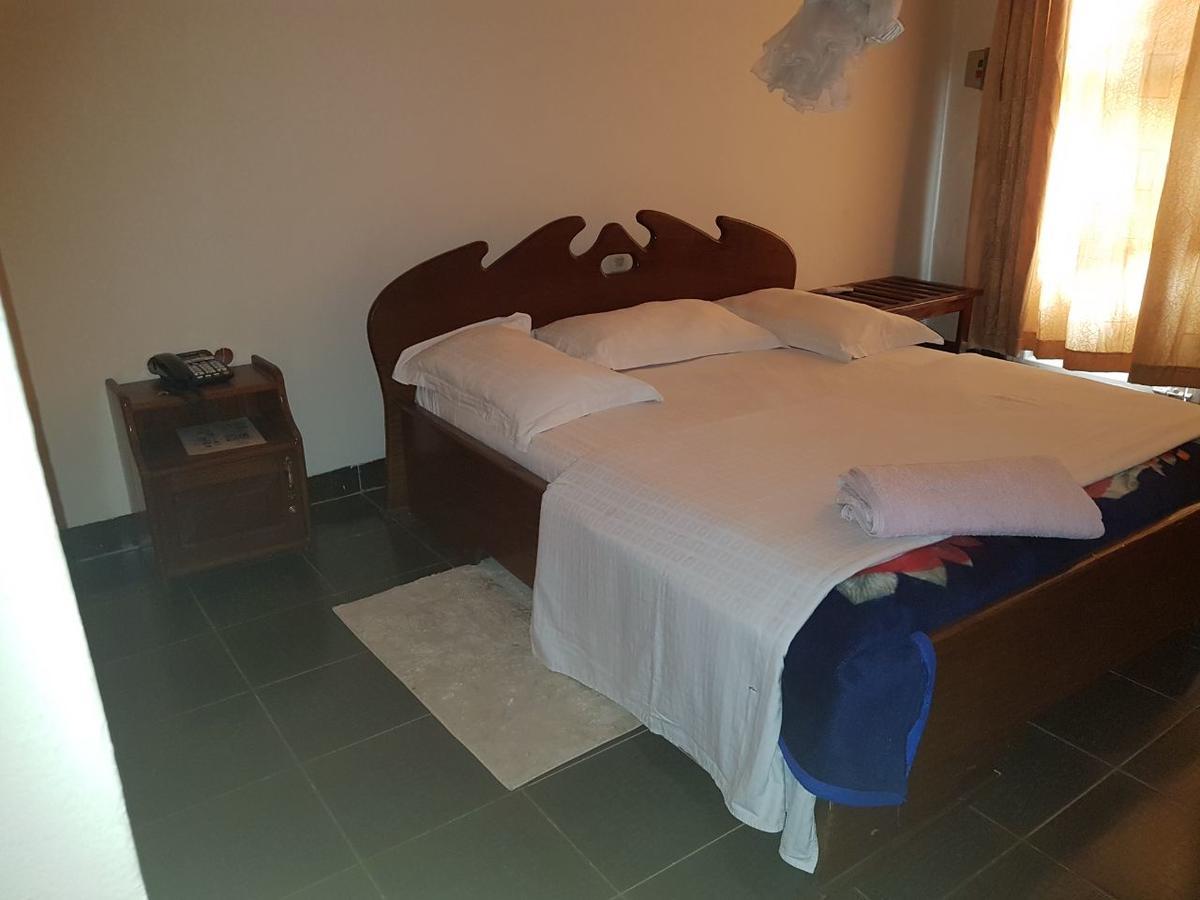 Centre D' Accueil Joli Reve Hotel Kisangani Exterior foto